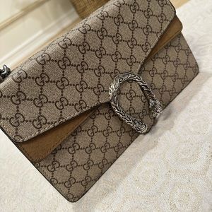 Gucci GG Supreme Dionysus Small Shoulder Bag